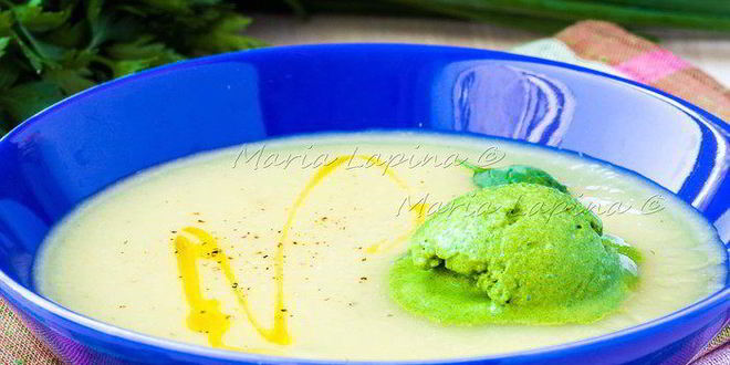 Рецепт овощного крема-супа с мороженым из шпината и сметаны