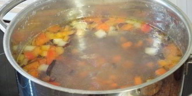 Рецепт овощного супа с сырными шариками