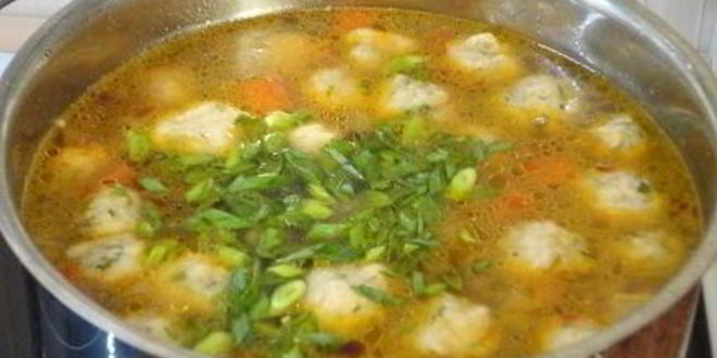 Рецепт овощного супа с сырными шариками