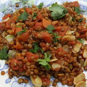 Рецепт Пряной чечевичной похлебки с миндалем