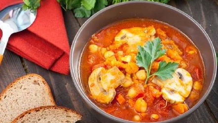 Рецепт сытной похлебки из чечевицы с грибами