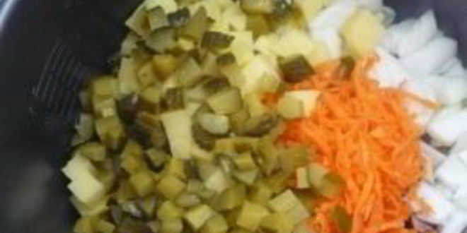 Рецепт рассольника с перловкой в мультиварке