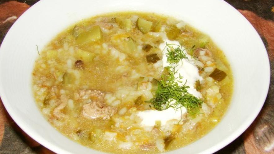 Рецепт супа рассольник с рисом солеными огурцами и курицей
