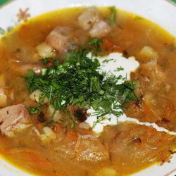 Рецепт Щей из кислой капусты в мультиварке