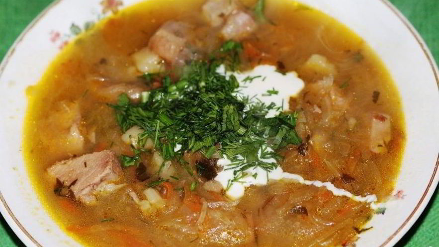 Рецепт щей из кислой капусты в мультиварке