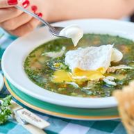 Рецепт Зеленых щей с яйцом-пашот