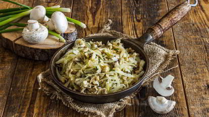 Рецепт Солянки из капусты с грибами