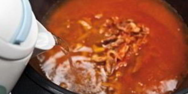 Рецепт солянки мясной на сковороде