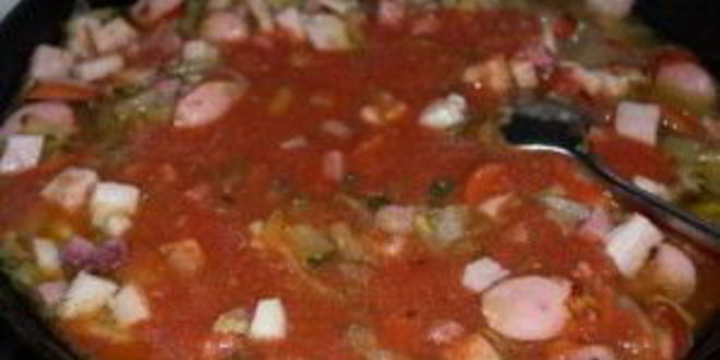 Рецепт солянки сборной с колбасой