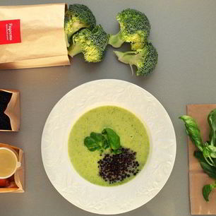 Рецепт Супа из брокколи и черной чечевицы