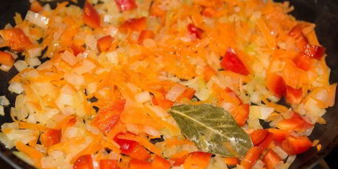 Рецепт супа из чечевицы с оливками