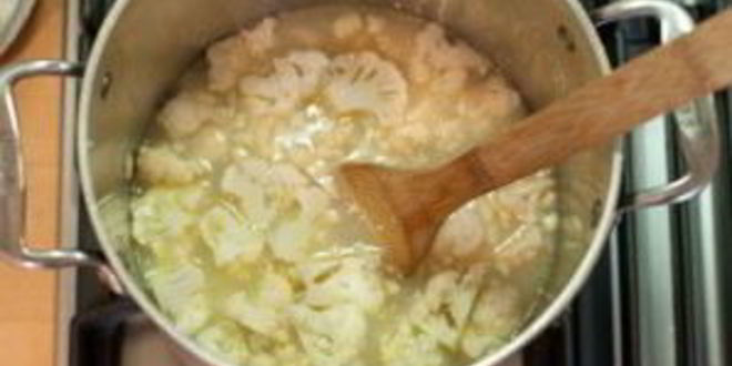 Рецепт супа-пюре из цветной капусты с сыром