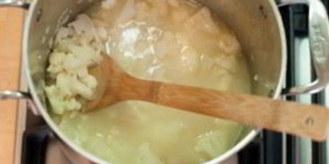 Рецепт супа-пюре из цветной капусты с сыром