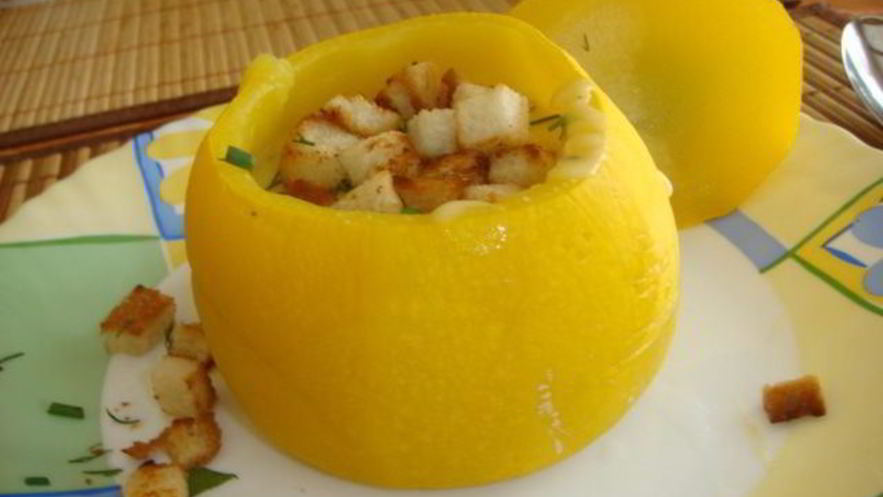 Рецепт супа-пюре в съедобном горшочке