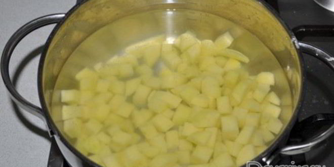 Рецепт супа с колбасой и вермишелью