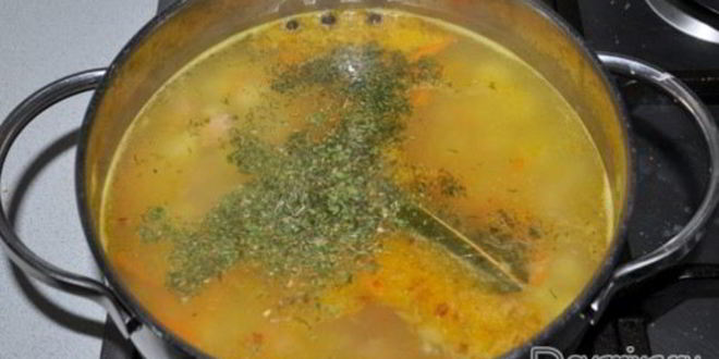 Рецепт супа с колбасой и вермишелью