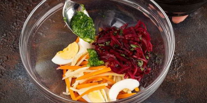 Рецепт освежающего свекольника с квасом