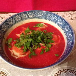 Рецепт Свекольника с грибными пельмешками