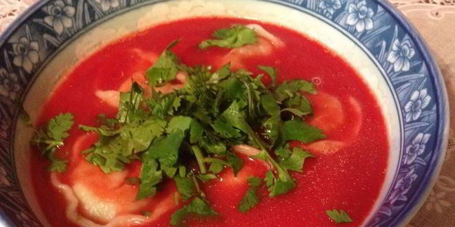 Рецепт свекольника с грибными пельмешками