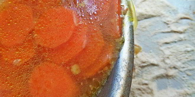 Рецепт свекольника с сосисками