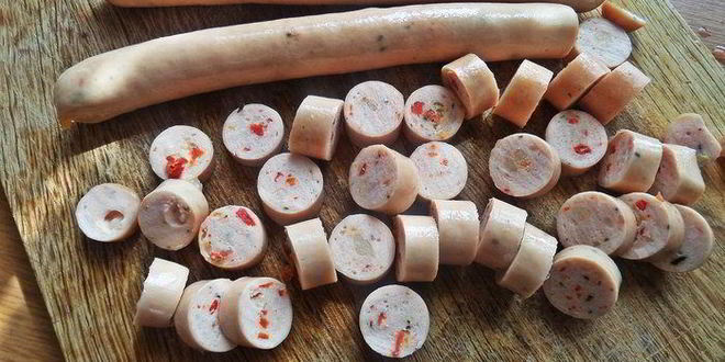 Рецепт свекольника с сосисками