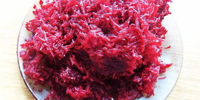 Рецепт свекольника с сосисками