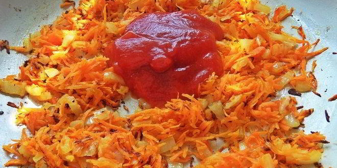 Рецепт свекольника с сосисками