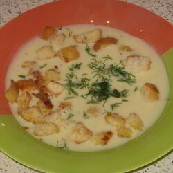 Рецепт Сливочно-сырного суп с чесночными сухариками