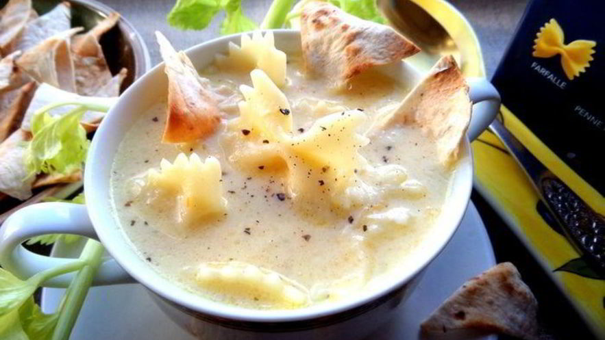 Рецепт сырно-макаронного суп и чипсы из лаваша