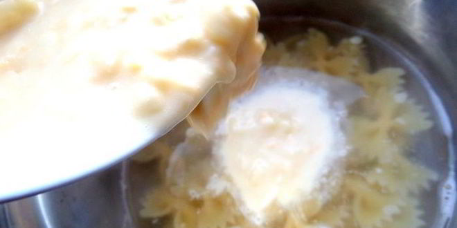 Рецепт сырно-макаронного суп и чипсы из лаваша