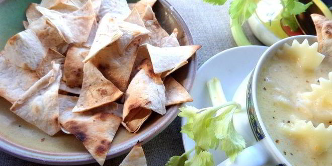 Рецепт сырно-макаронного суп и чипсы из лаваша