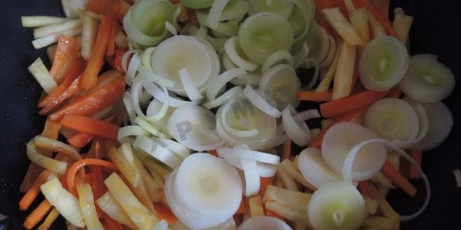 Рецепт сырного супа с куриными фрикадельками