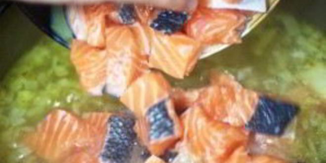 Рецепт ухи из красной рыбы со сливками