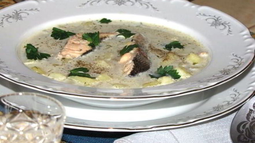 Рецепт ухи из семги со сливками