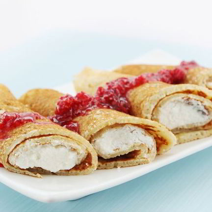 Рецепт Блинчиков с творогом и клубникой