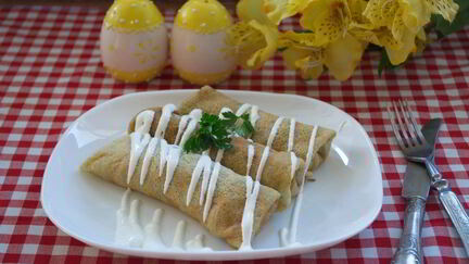 Рецепт Блинчиков со шпинатом, беконом и грибами