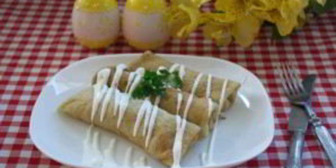 Рецепт блинчиков со шпинатом, беконом и грибами