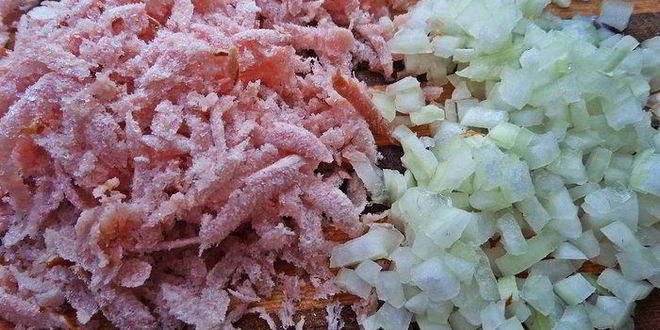 Рецепт блинов с сыром и мясным припеком