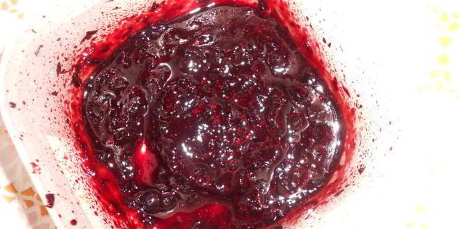 Рецепт булочек с черничной глазурью