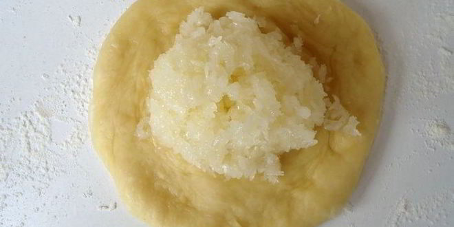 Рецепт булочек с кокосом и миндальным штрейзелем