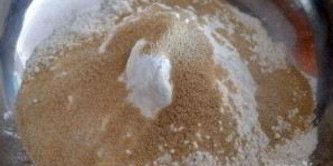 Рецепт булочек с мясом в пряном соусе