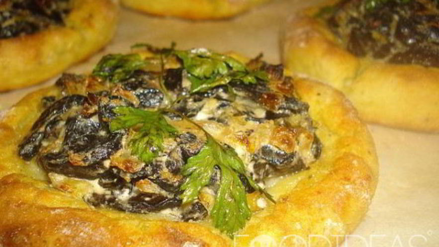 Рецепт мини-ватрушек с паштетом