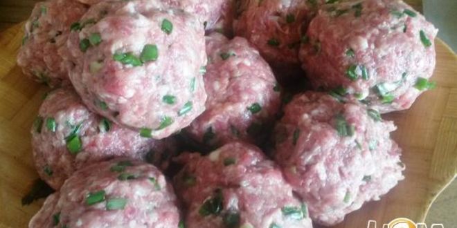 Рецепт мясных ватрушек с фруктовой начинкой