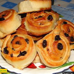 Рецепт Завитушек булочки с изюмом