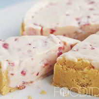 Рецепт Белого шоколадного чизкейка с клубникой