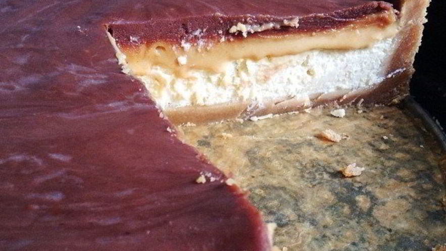 Рецепт чизкейка с карамельно-шоколадной глазурью