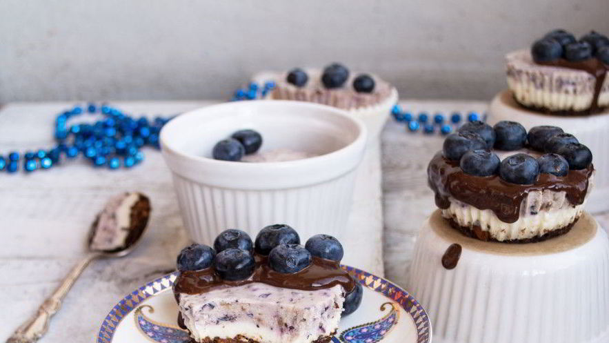 Рецепт чизкейков с лавандой и голубикой