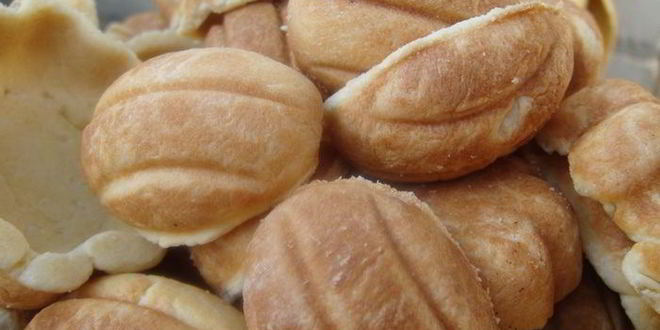 Рецепт печенья орешки, фаршированные малиновым чизкейком