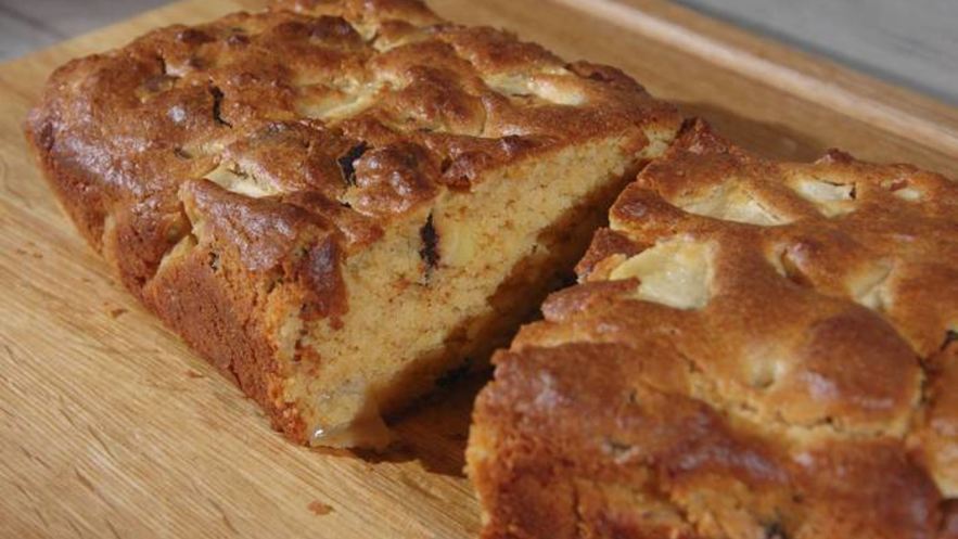 Рецепт кекса на арахисовом масле с яблоком и шоколадом