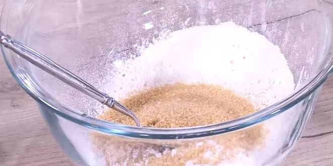 Рецепт кекса на арахисовом масле с яблоком и шоколадом